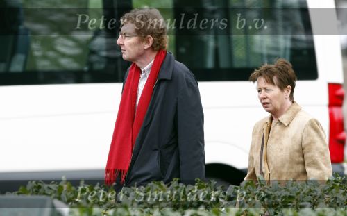 Laren 19 april 2008
Nico Steenbergen met zijn vrouw aan het winekelen.
Peter Smulders bv