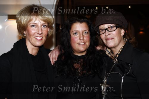 Naarden 30 januari 2009
Jan des Bouvrie krijgt een koninklijke onderscheiding, lintje bij het arsenaal.Nicole des Bouvrie met vriendinnen
Peter Smulders bv