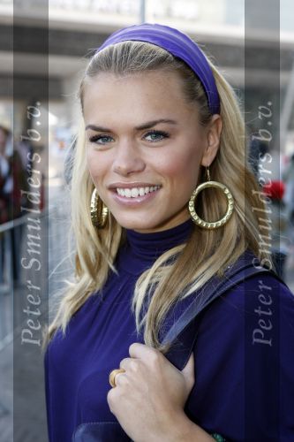 Amsterdam 6 oktober 2007
Premiere Kabouter Plop film in pathe arena. Nicolette v Dam