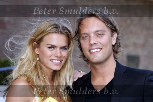Amsterdam 18 mei 2008
Leco v Zadelhoff viert zijn 40e verjaardag met zijn vrienden in het hilton en ze maken een scooter rally door Amsterdam. 
Nicolette v Dam met vriend Bas Smit