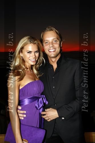 Noordwijk 29 augustus 2008
Nicolette v Dam en vriend Bas Smit bij miljonair summer fair war ze gekozen werd tot most invited person.