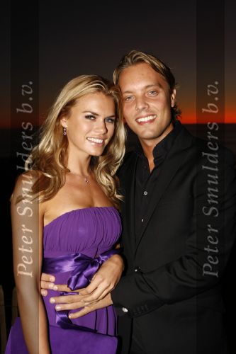 Noordwijk 29 augustus 2008
Nicolette v Dam en vriend Bas Smit bij miljonair summer fair war ze gekozen werd tot most invited person.