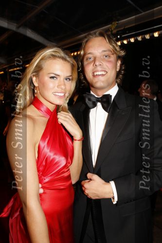 Amsterdam 5 oktober 2007
Premiere Ciske de Rat in Carre.   Nicolette v Dam met vriend Bas Smit