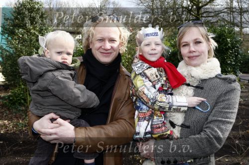 Kaatsheuvel 29 maart 2009
15 jarig bestaan van Princess in de efteling. Niek Boesch met vrouw en kinderen
Peter Smulders bv