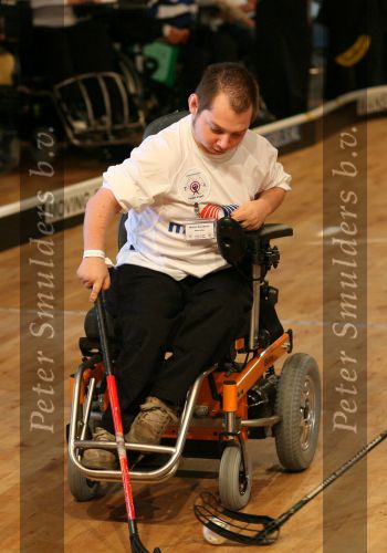 Alphen (Noord- Brabant) 16 September 2007 
Groot Rolhockeytoernooi voor gehandicapten georganiseerd door Target Angels uit Goirle.
Niels Sanders