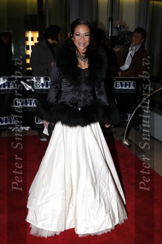 Rotterdam 16 december 2007
premiere Evita in het nieuwe Luxor theater. Nurlaila