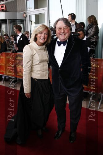 Rotterdam 20 april 2008
Premiere les Miserables  in het nieuwe Luxor theater. Oger Lusink met vriendin
Peter Smulders bv
