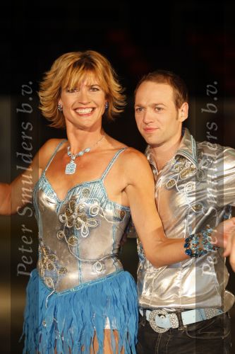 Amsterdam 23 oktober 2007
Nance Coolen en Gerard Joling bij presentatie sterren dansen op het ijs van sbs6  op de jaap eden baan. Olga Commandeur