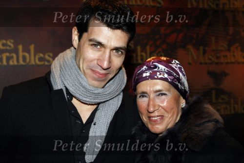 Amsterdam 21 januari 2009
Premiere Les Miserables in Carre. Oren Schrijver met zijn moeder
Peter Smulders bv