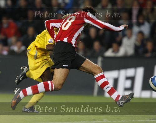 Eindhoven, 20 Oktober 2007
Kompetitiewedstrijd PSV-VVV, eindstand 3-1
Seizoen 2007/2008
Otman Bakkal scoort 1-0