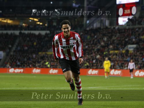 Eindhoven, 20 Oktober 2007
Kompetitiewedstrijd PSV-VVV, eindstand 3-1
Seizoen 2007/2008
Otman Bakkal scoort 1-0