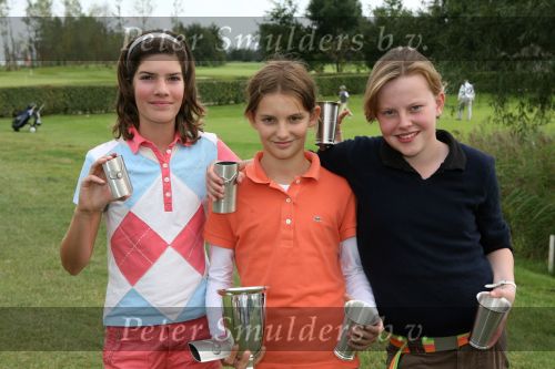 Almkerk 22 September 2007
Finale GM Mini Tour Plus 2007 op golfbaan Almkreek
Dag en tevens Overall winnaars bij de meisjes:
Anne v Dam (1e)
Fleurence Smit (2e)
Caroline Damen (3e)