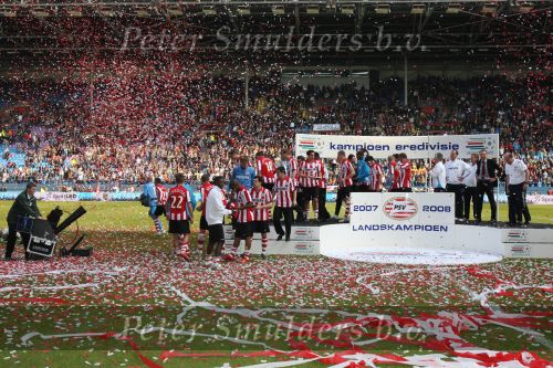 Arnhem, 20 April 2008 Kompetitiewedstrijd Vitesse-PSV, eindstand 0-1 Seizoen 2007/2008
PSV Landskampioen en wordt er dus feest gevierd