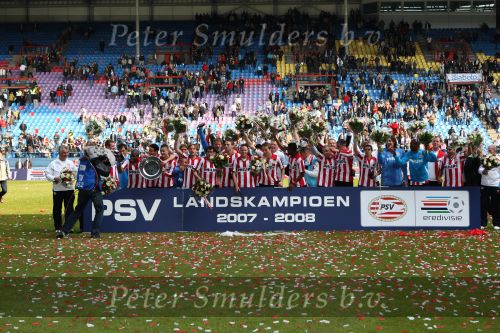 Arnhem, 20 April 2008 Kompetitiewedstrijd Vitesse-PSV, eindstand 0-1 Seizoen 2007/2008
PSV Landskampioen en wordt er dus feest gevierd