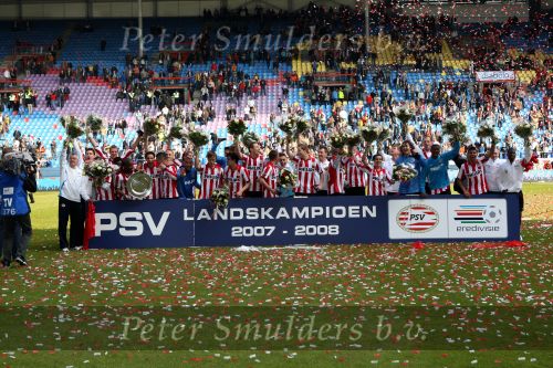 Arnhem, 20 April 2008 Kompetitiewedstrijd Vitesse-PSV, eindstand 0-1 Seizoen 2007/2008
PSV Landskampioen en wordt er dus feest gevierd