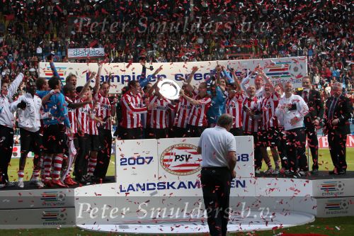 Arnhem, 20 April 2008 Kompetitiewedstrijd Vitesse-PSV, eindstand 0-1 Seizoen 2007/2008
PSV Landskampioen en wordt er dus feest gevierd