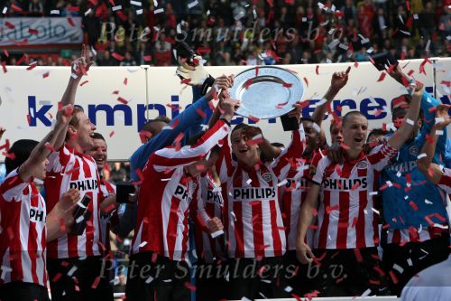 Arnhem, 20 April 2008 Kompetitiewedstrijd Vitesse-PSV, eindstand 0-1 Seizoen 2007/2008
PSV Landskampioen en wordt er dus feest gevierd