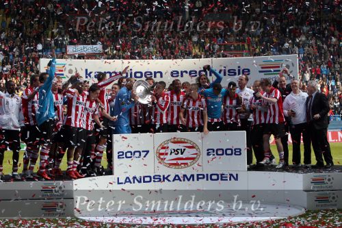 Arnhem, 20 April 2008 Kompetitiewedstrijd Vitesse-PSV, eindstand 0-1 Seizoen 2007/2008
PSV Landskampioen en wordt er dus feest gevierd