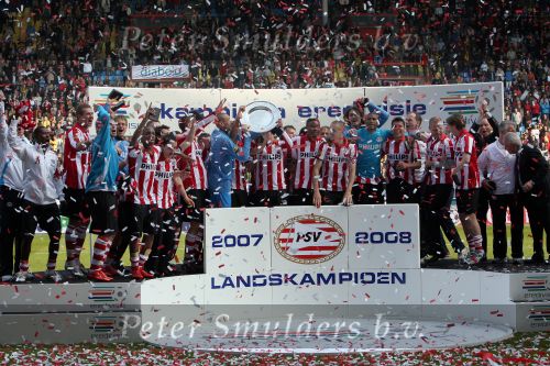 Arnhem, 20 April 2008 Kompetitiewedstrijd Vitesse-PSV, eindstand 0-1 Seizoen 2007/2008
PSV Landskampioen en wordt er dus feest gevierd