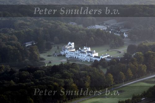 Soestdijk 30 augustus 2008
Paleis Soestdijk bij zonsopkomst vanuit een ballon gefotografeerd.