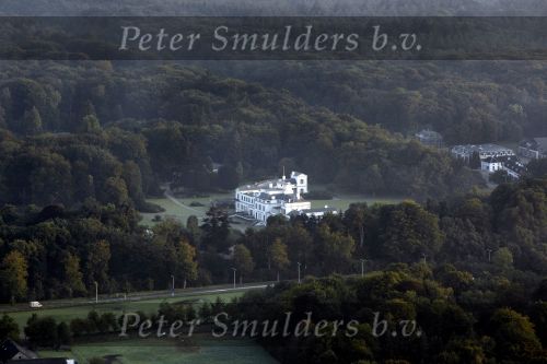 Soestdijk 30 augustus 2008
Paleis Soestdijk bij zonsopkomst vanuit een ballon gefotografeerd.
