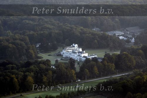Soestdijk 30 augustus 2008
Paleis Soestdijk bij zonsopkomst vanuit een ballon gefotografeerd.