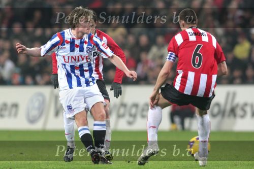 Eindhoven, 27 Februari 2009 Kompetitiewedstrijd PSV-SC Heerenveen.
Eindstand 2-3
Patrik Ingelsten in duel met Timmy Simons
Foto Peter Smulders BV