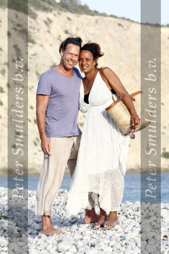 Ibiza 5 juli 2008
Patty Brard met haar verloofde Antoine op het strand vanTropicana op ibiza.