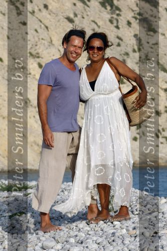 Ibiza 5 juli 2008
Patty Brard met haar verloofde Antoine op het strand vanTropicana op ibiza.