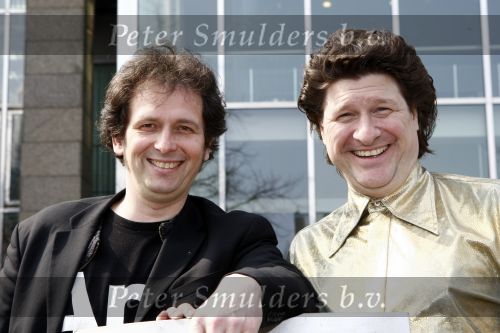 Den Haag 11 april 2008
Robbie Muntz en Paul jan v d Wint hebben een interview  in de 2e kamer met Geert Wilders .