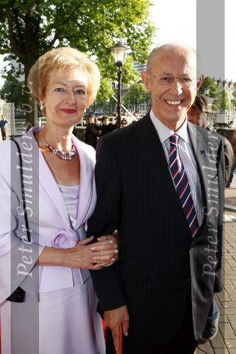 Amsterdam 16 juli 2008
Premiere Bolshoi Ballet in Carre. 
Paul Nouwen met vrouw