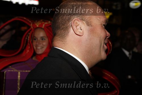 Amsterdam 8 oktober 2007
Paul de Leeuw en Stefan Nugter kussend bij de premiere van alles is liefde