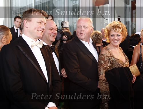 Rotterdam 20 april 2008
Premiere les Miserables  in het nieuwe Luxor theater. Paul de Leeuw en Stefan Nugter en Simone Kleinsma met Guus Verstraten
Peter Smulders bv
