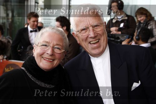 Rotterdam 20 april 2008
Premiere les Miserables  in het nieuwe Luxor theater. Paul v Gorcum met vrouw Lenie
Peter Smulders bv