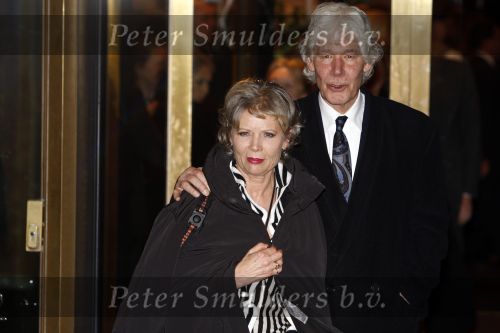 Amsterdam 1 februari 2008
Koningin Beatrix (70jaar) en Prinses Margriet (65 jaar) vieren hun verjaardag in Carre. Paul v Vliet met zijn vrouw