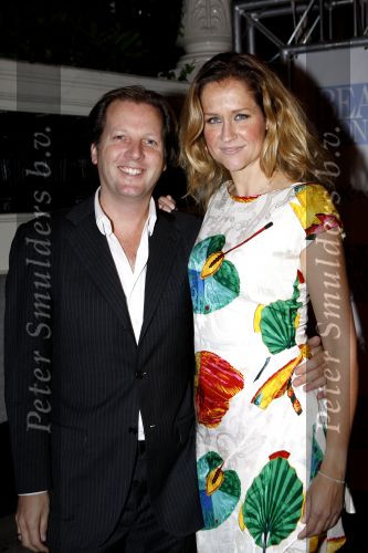 Amsterdam 11 oktober 2007
Beau monde awards in het amstel hotel. Paulien Huizinga met Michiel Mol