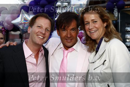 Amsterdam 27 april 2009
Feestje van Gerard Joling voor zijn 49e verjaardag bij cafe het Kalfje. Michiel Mol met Pauline Huizinga
Peter Smulders bv