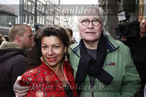 Amsterdam 5 april 2009
Premiere mijn vader is detective in Tuschinski. Peer Mascini met vrouw en dochter
Peter Smulders bv