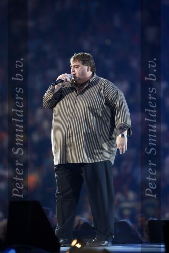 Amsterdam 26 mei 2008
Artiesten zingen andre hazes in concert in de arena. 
Peter Beense