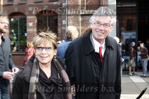 Amsterdam 3 mei 2009
Premiere van de laatste dagen van Emma blank in het ketelhuis. Peter v Straaten met zijn vrouw
Peter Smulders bv
