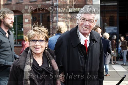Amsterdam 3 mei 2009
Premiere van de laatste dagen van Emma blank in het ketelhuis. Peter v Straaten met zijn vrouw
Peter Smulders bv