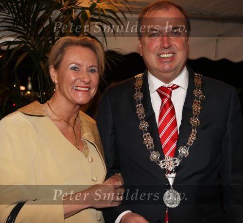 Breda, 25 Maart 2009
International Film Festival Breda
Peter v d Velden ( Burgemeester van BREDA ) met echtgenote
Foto Peter Smulders BV