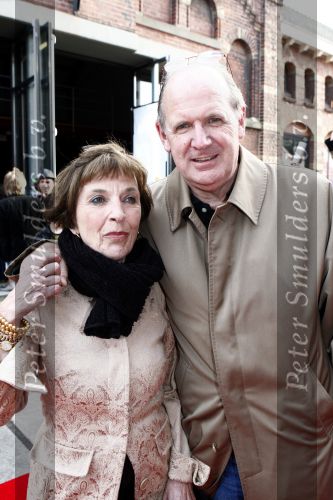 Amsterdam 3 mei 2009
Premiere van de laatste dagen van Emma blank in het ketelhuis. Philip Freriks met zijn vrouw
Peter Smulders bv
