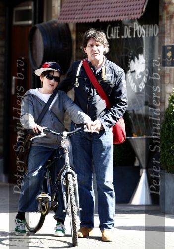 Amsterdam 1 april 2009
Pierre Bokma met zijn zoon.
Peter Smulders bv
