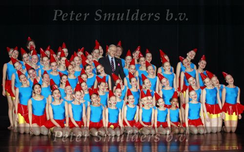 Apeldoorn 19 januari 2008
Prinses Margriet Pieter v Vollenhoven Prins Maurits Prinses Marilene Prins Bernhard jr  een zwangere Prinses Annette Prins Pieter Christiaan Prinses Anita Prins Floris Prinses Aimee Koningin Beatrix Prins Constantijn Prinses Laurentien Prins Friso Prinses Maebel Wisse Smit Prins Carlos en Prinses carolien bij voorstelling in Theater tbv vefrjaardag prinses Margriet.