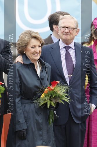 Makkum en Franeker30 april 2008
Koninginnedag 2008 met Koningin Beatrix Prins Willem Alexander Friso Constantijn Maurits Floris Pieter Christiaan Pieter v Vollenhoven en de prinsessen Maxima Laurentien Mabel Aimee Anita Margriet en Marilene.
Peter Smulders bv