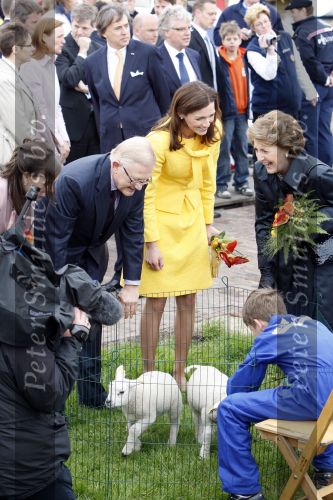 Makkum en Franeker30 april 2008
Koninginnedag 2008 met Koningin Beatrix Prins Willem Alexander Friso Constantijn Maurits Floris Pieter Christiaan Pieter v Vollenhoven en de prinsessen Maxima Laurentien Mabel Aimee Anita Margriet en Marilene.
Peter Smulders bv