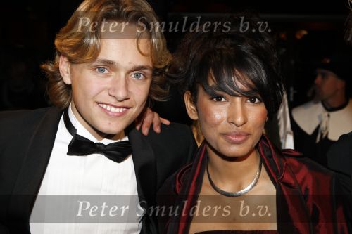 Amsterdam 19 november 2007
Premiere van de scheepsjongens van de bontekoe in tuschinski. Pim Wessels en Reena Giasi