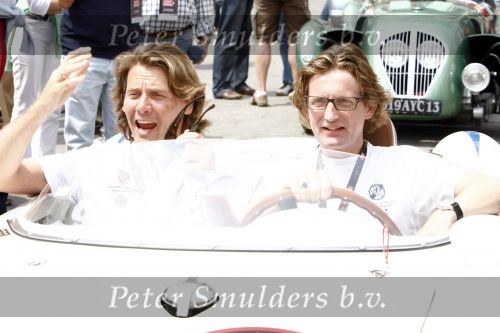Brescia 15 mei 2008
Start van de Mille Miglia in Brescia. State of art rijdt met 2 porsches mee. Prins Bernhard jr met Menno der Jong. Menno is een vriend en compagnon van Prins Bernhard jr