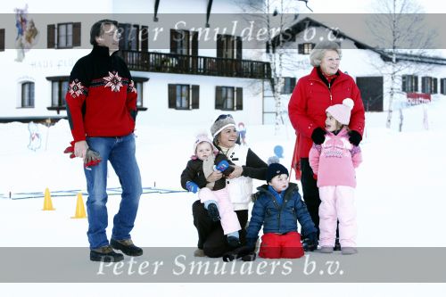 Lech 10 februari 2008
Fotosessie Koninklijke familie. Aanwezig waren Koningin Beatrix Maxima Prins Willem Alexander Amalai Alexia Ariane Prins Constantijn Prinses Laurentien Eloise Claus Cazimir en Elenore.